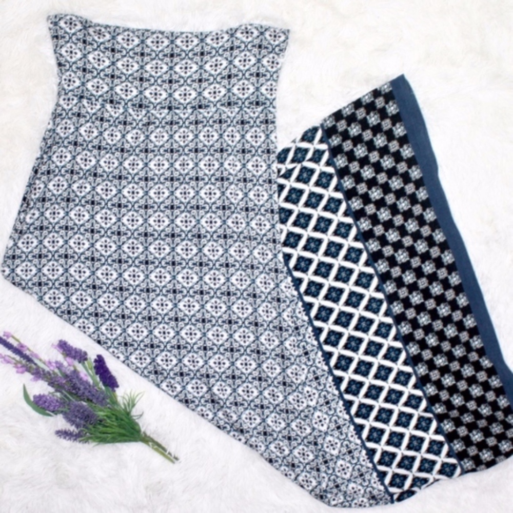 Max Studio Blue Geometric Print Maxi Skirt